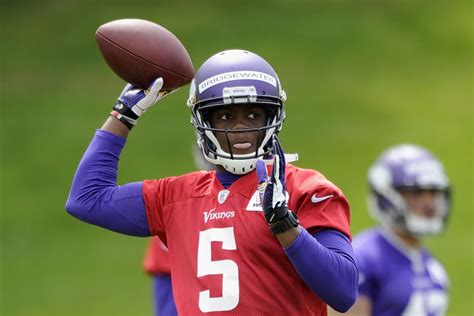 Teddy bridgewater contract - holdenlove