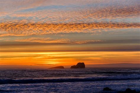 Premium Photo | Pacific coast sunset big sur california usa