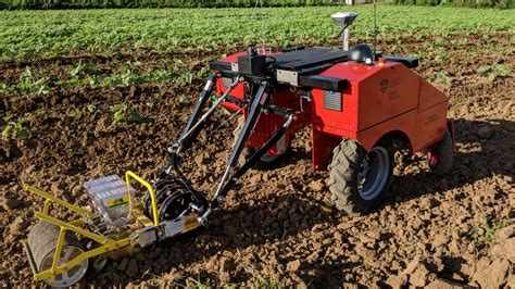 SBS Language | Meet the professor revolutionizing Australian agriculture with robots