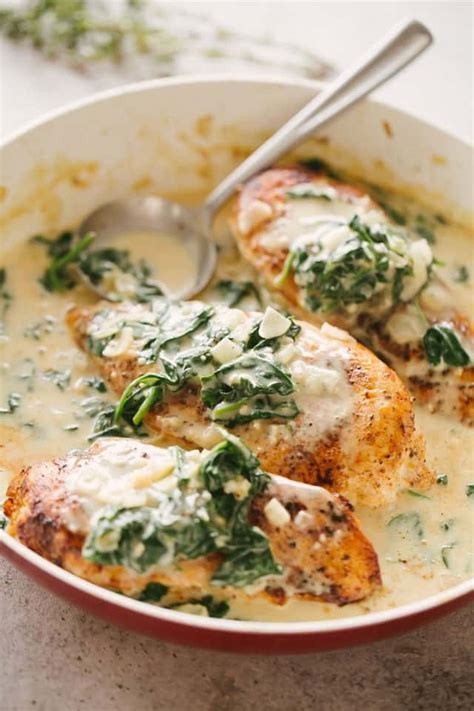 Easy Chicken Breasts Recipe with Creamed Spinach Sauce | Dinner Ideas