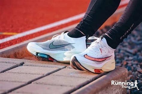 Carbon Plate Running Shoes: Pros and Cons – That Running Thing