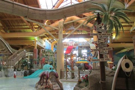 Castaway Bay Indoor Waterpark Sandusky Ohio