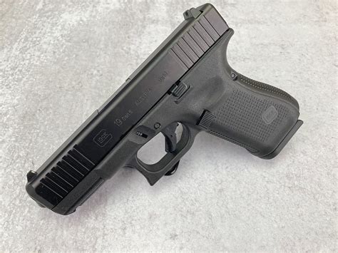 Glock 19 Conceal Carry: Unveiling Its Suitability for Your Needs - X ...