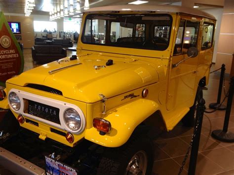 1970 Toyota Land Cruiser FJ40 | Toyota land cruiser, Land cruiser, Fj40