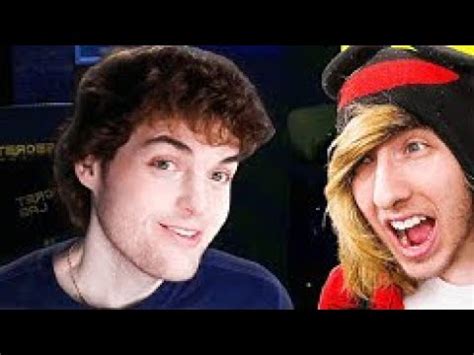 @KreekCraft Reacts to @Dream Face Reveal - YouTube