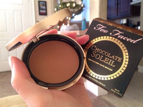 two faced chocolate soleil bronzer. amazing contouring | Whats in my makeup bag, Chocolate ...