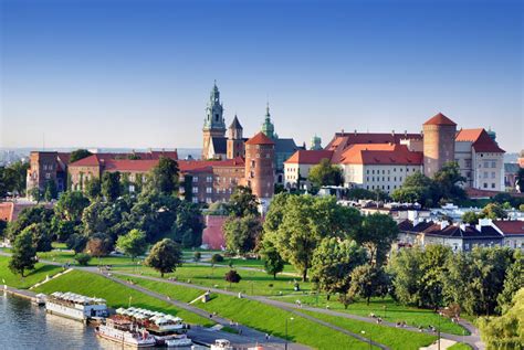 4* Krakow City Break & Return Flights - Wowcher