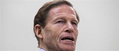 Richard Blumenthal, Who Embellished Military Record, Wants Trump ...