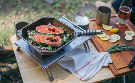 This BBQ-width pan gives your grill the goodness of cast-iron cooking