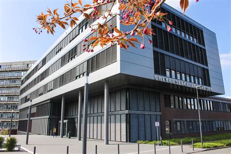 Presse, Kommunikation und Marketing - Gebäude (Universität Paderborn)