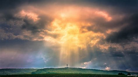 Sun Rays Through Clouds Wallpapers - Wallpaper Cave