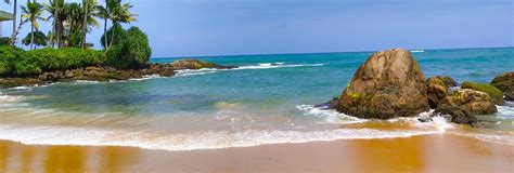 Best Beaches in Colombo & West Coast Sri Lanka | SNO