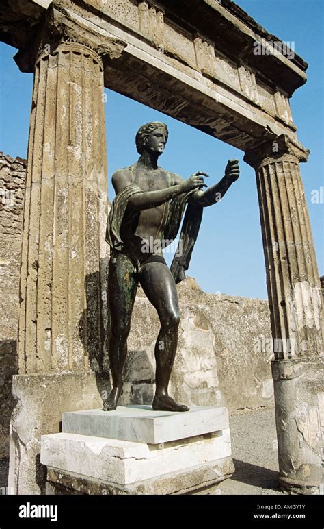 Statue of Apollo, Temple of Apollo, Pompeii archaeological site, Pompeii, near Naples, Campania ...