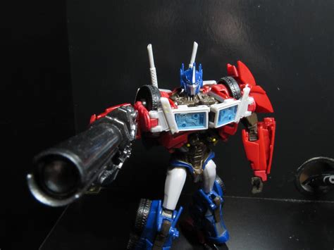 I am Optimus Prime and this is my gun by PunchieTheNeko on DeviantArt