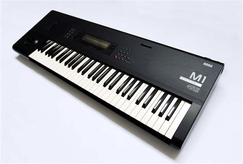 KORG M1 Synthesizer (1988) | WOLF FASCINATIONS