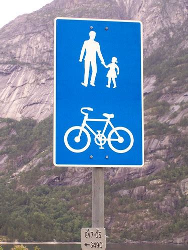 Top Norwegian Road Signs, number 2 | As we were about to joi… | Flickr