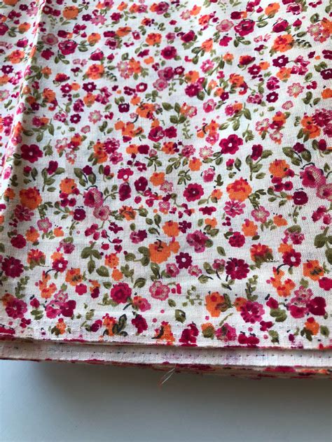 Indian cotton fabric by the yard, Ditsy Floral Print, Red and Fuchsia floral print, Boho fashion ...