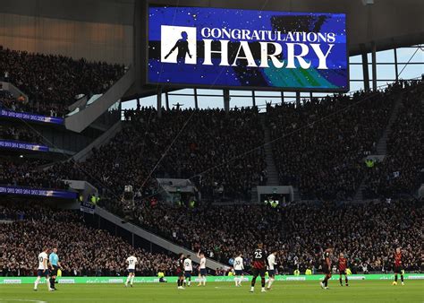 Harry Kane clinches goal-scoring record in Manchester City win - Vital Tottenham Hotspur