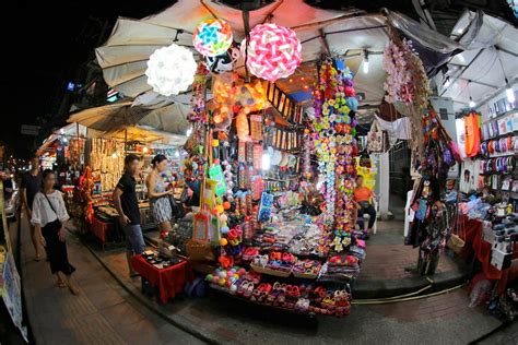 Royal Paradise Night Market in Phuket - Night Bazaar in Patong Beach - Go Guides