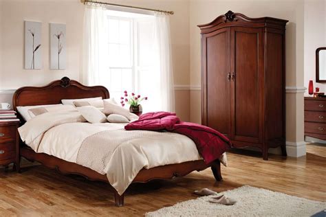 Beautiful And Elegant Mahogany Furniture Pieces | Mahogany bed, Furniture, Mahogany furniture