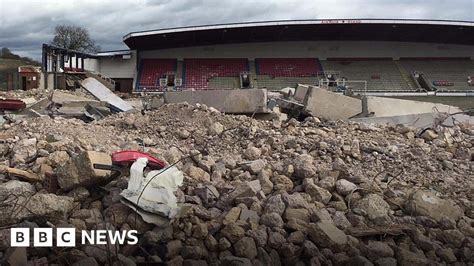 Nene Park: Two stands now demolished at Rushden and Diamonds' former home - BBC News