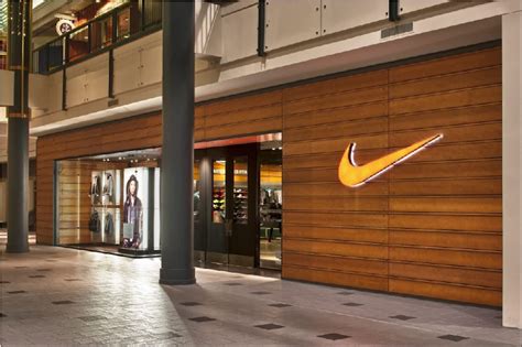 Tomber Cellule de puissance thermomètre nike store mall antique réservation hiérarchie