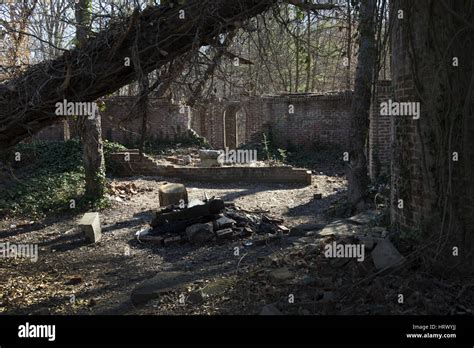 March 4, 2017 - Summerville, GA - Crumbled remains of 'Corpsewood Manor ...