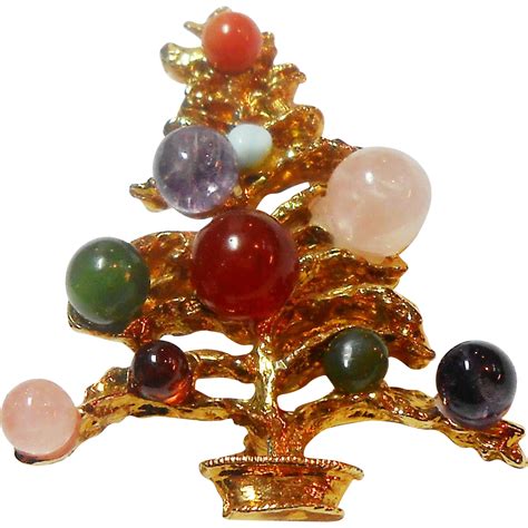 Signed Swoboda Christmas Tree Pin circa 1970 | Christmas jewerly, Christmas jewelry, Pretty ...