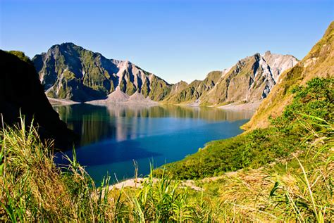 Mount Pinatubo Crater Lake Stock Photo - Download Image Now - iStock