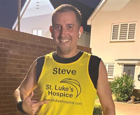 Steve runs for his mum and St Luke's | Local News | News | Basildon and Billericay Nub News | by ...