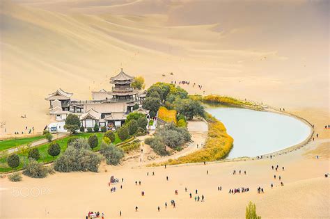 Crescent Moon Lake At Dunhuang | Bored Panda