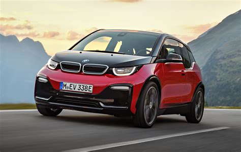 What's the best BMW electric car? BMW EVs - cinch