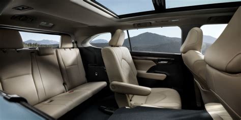 2021 Toyota Highlander Interior Highlights | Santa Cruz Toyota