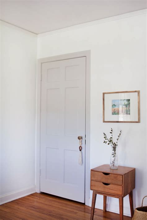 Latest Trends In Bedroom Art Ideas Around Door Frame For An Elegant Look | Kirby Hineseepthis71