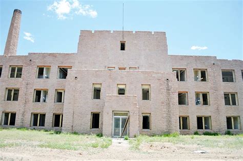 Old Fort Defiance hospital to live on in memories of elders - Navajo Times