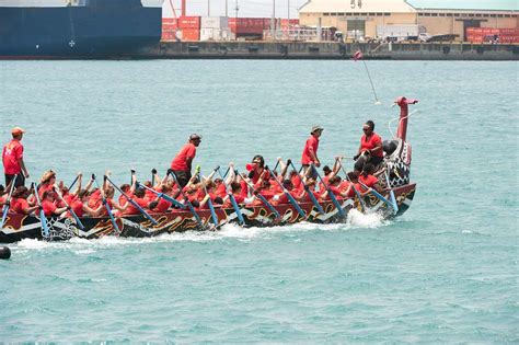 The Kadena Shoguns women’s team digs deep while competing - PICRYL ...