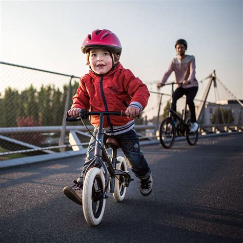 Btwin Run Ride Cruiser Kids' 10-Inch Balance Bike - Black (2017) - Balance bikes bike