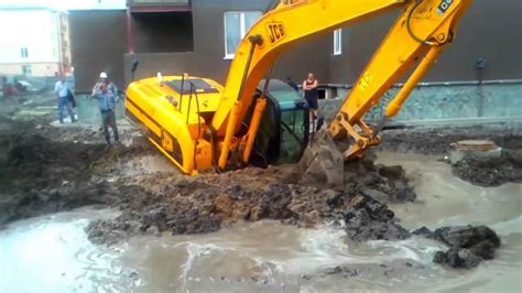 excavator fail win compilation, trucks mudding fails, big excavator loading trucks - YouTube