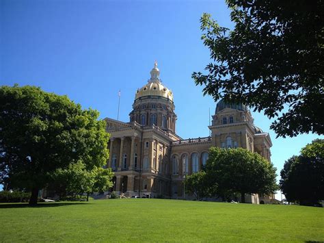 HD wallpaper: state capitol, iowa, des moines, building, dome ...