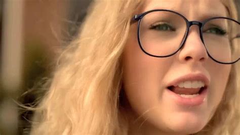 Taylor Swift - You Belong With Me [Music Video] - Taylor Swift Image ...