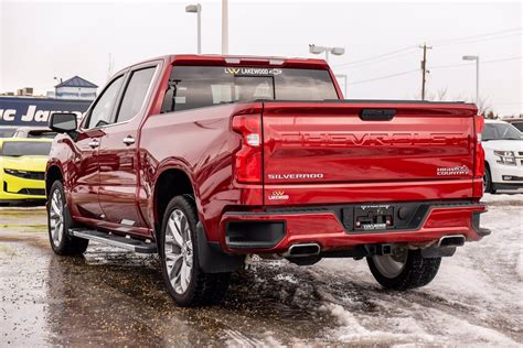 New 2019 Chevrolet Silverado 1500 High Country DEMO 4WD Crew Cab Pickup