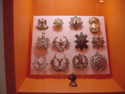 military cap badges pictures and photographs - army regimental cap badges