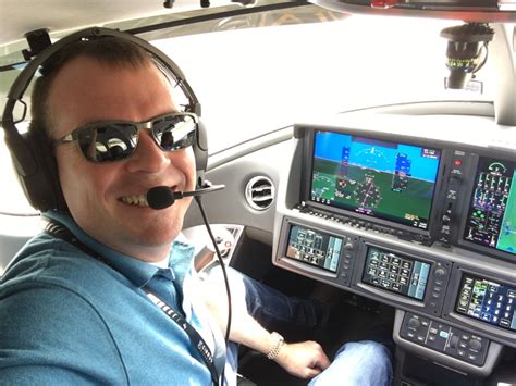 Flying the Cirrus Aircraft Vision Jet (SF50) | Brad in Motion