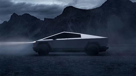 Tesla Cybertruck vs Hummer EV vs Rivian R1T: Battle Of The EV Trucks