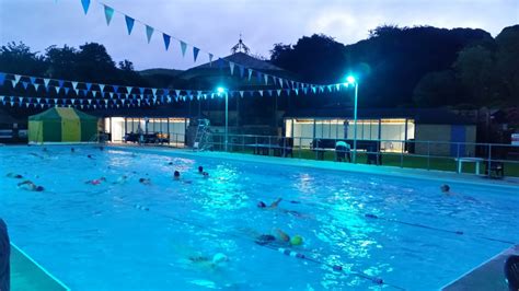 20160618_042212 - Hathersage Swimming Pool