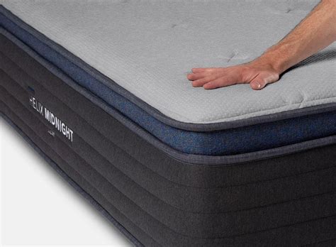 Helix Mattress Review: The Midnight Luxe Mattress Is the Cradled Hug We ...