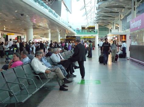 Images and Places, Pictures and Info: lisbon airport arrivals