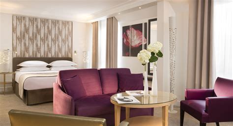 Junior Suite for 2 or 3 people – Garden Élysée Hotel – 4* – Paris 16e