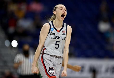 UConn's Paige Bueckers becomes first freshman named AP Player of the Year