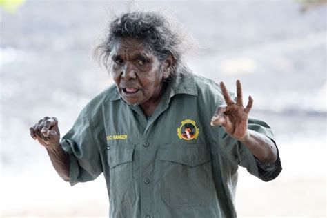 Yolngu sign language to be preserved in world-first document - ABC News